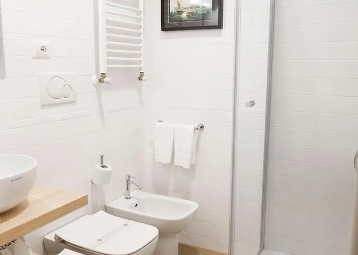 Domus Vitra Pensión 4*