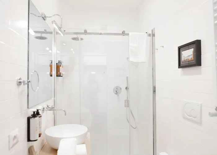 Pensión Domus Vitra 4*